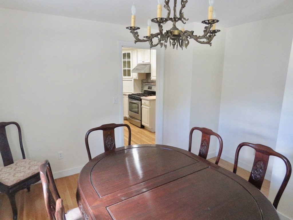 22 Oldham Road Westborough, MA 01581 - Photo 8 of 42 Gallery Image 8