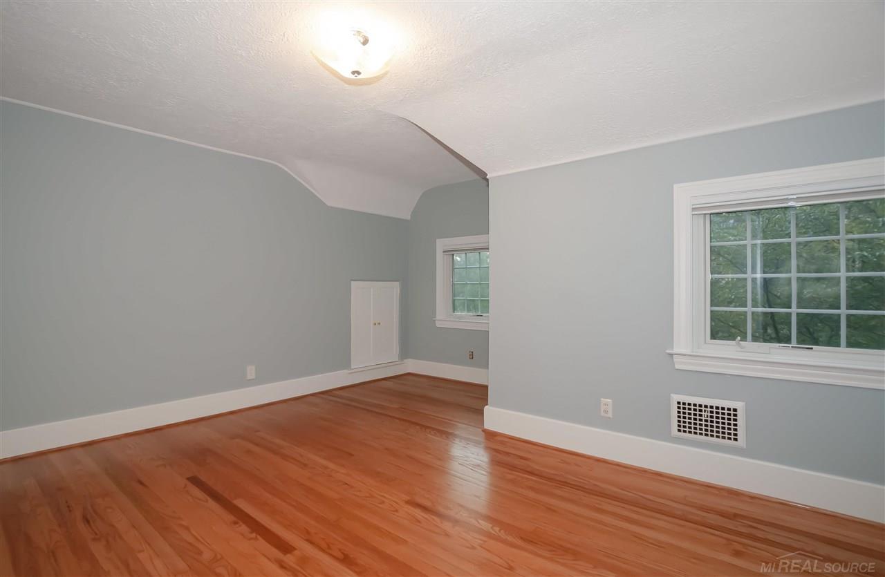 820 Lincoln Road Grosse Pointe, MI 48230 - Photo 24 of 49 50060180-23.JPG