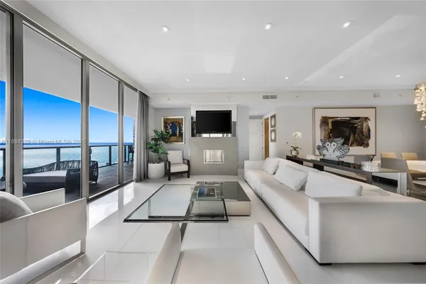 $5,250,000 | 9701 Collins Avenue, Unit 1204, Bal Harbour, FL 33154