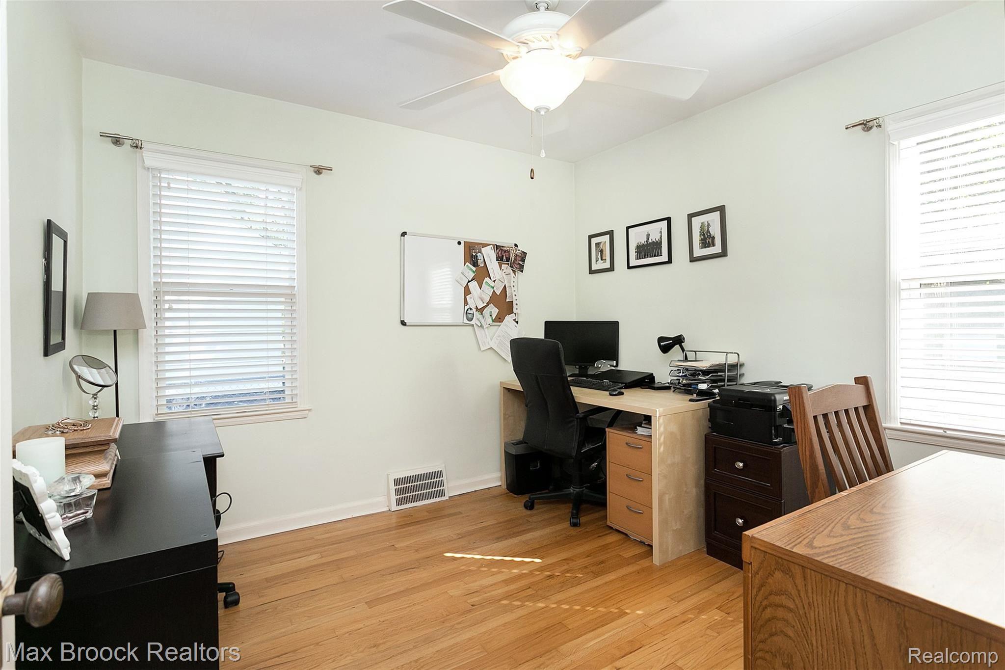 1411 Harvard Road Berkley, MI 48072 - Photo 15 of 33 Harvard-13.jpg