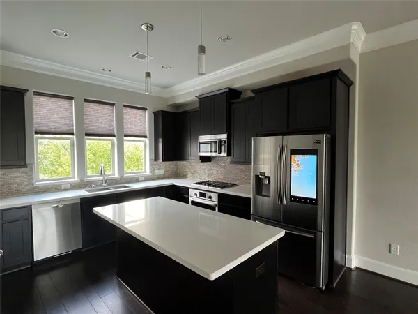 $2,350 | 616 Delano Street, Houston, TX 77003