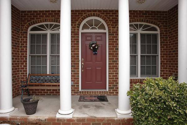 3548 Pinnacle Ridge Road Northeast Roanoke, VA 24012 - Photo 2 of 34 Front Porch