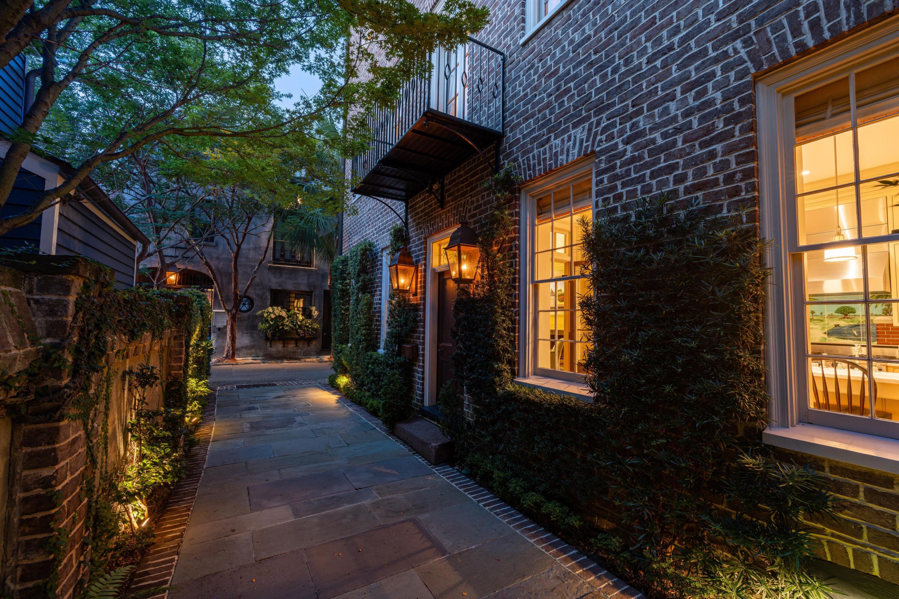 23 Elliott Street Charleston, SC 29401 - Photo 52 of 59 52-Ellis_20Creek_20Photography_2023_20El