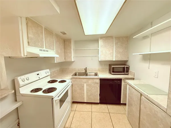 $1,490 | 910 Lake Destiny Road, Unit E, Altamonte Springs, FL 32714