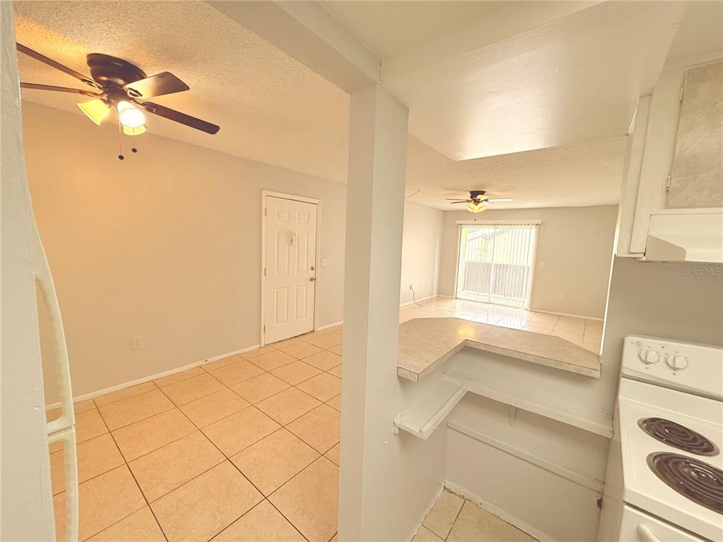 910 Lake Destiny Road, Unit E Altamonte Springs, FL 32714 - Photo 5 of 29