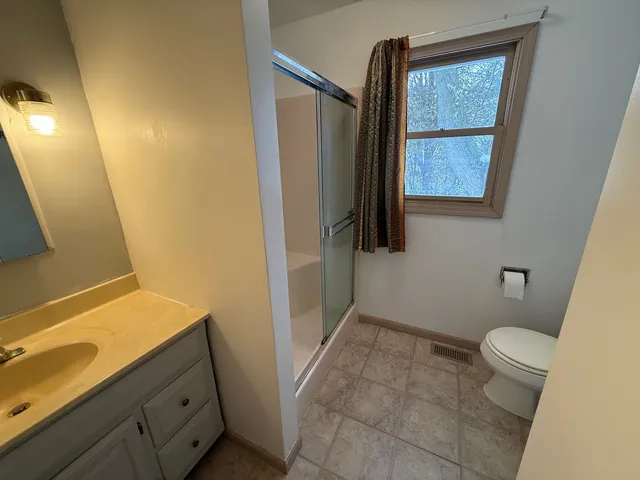 $250,000 | 740 North Elmwood Drive, Aurora, IL 60506