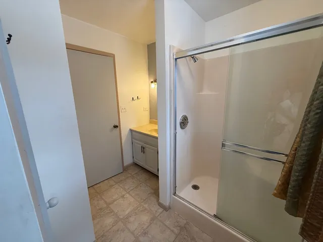 $250,000 | 740 North Elmwood Drive, Aurora, IL 60506