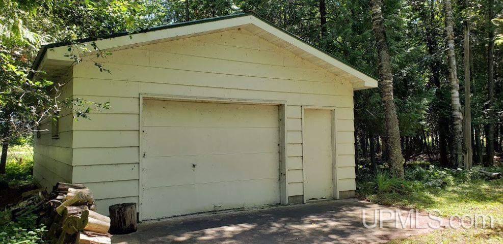5217 County Road 513 Road Rapid River, MI 49878 - Photo 9 of 29