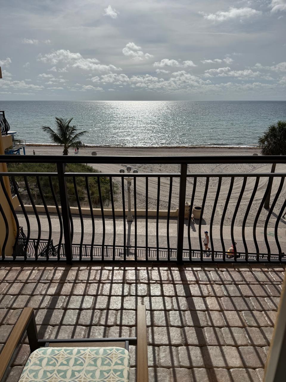 1815 North Surf Road, Unit 402 Hollywood, FL 33019 - Photo 3 of 35 aeced01f-8bae-4d99-83d0-a935d87858b4