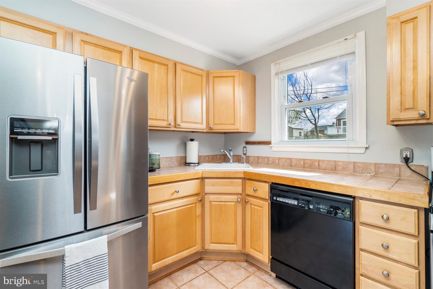 607 Olesmont Road Baltimore, MD 21228 - Photo 13 of 28 Gallery Image 13