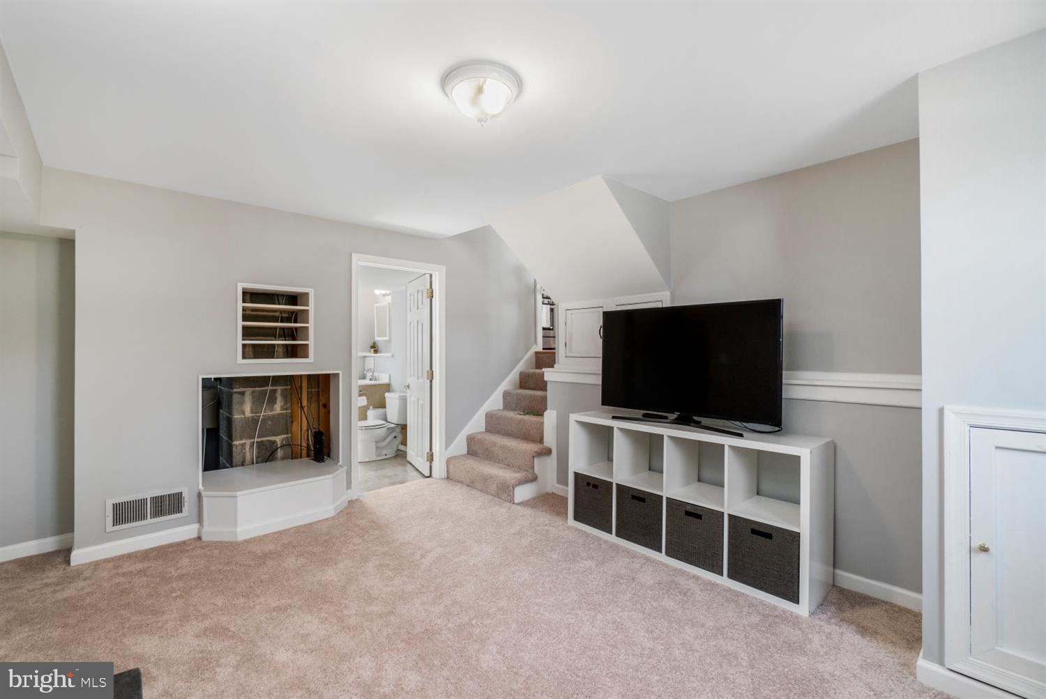 607 Olesmont Road Baltimore, MD 21228 - Photo 19 of 28 Gallery Image 19