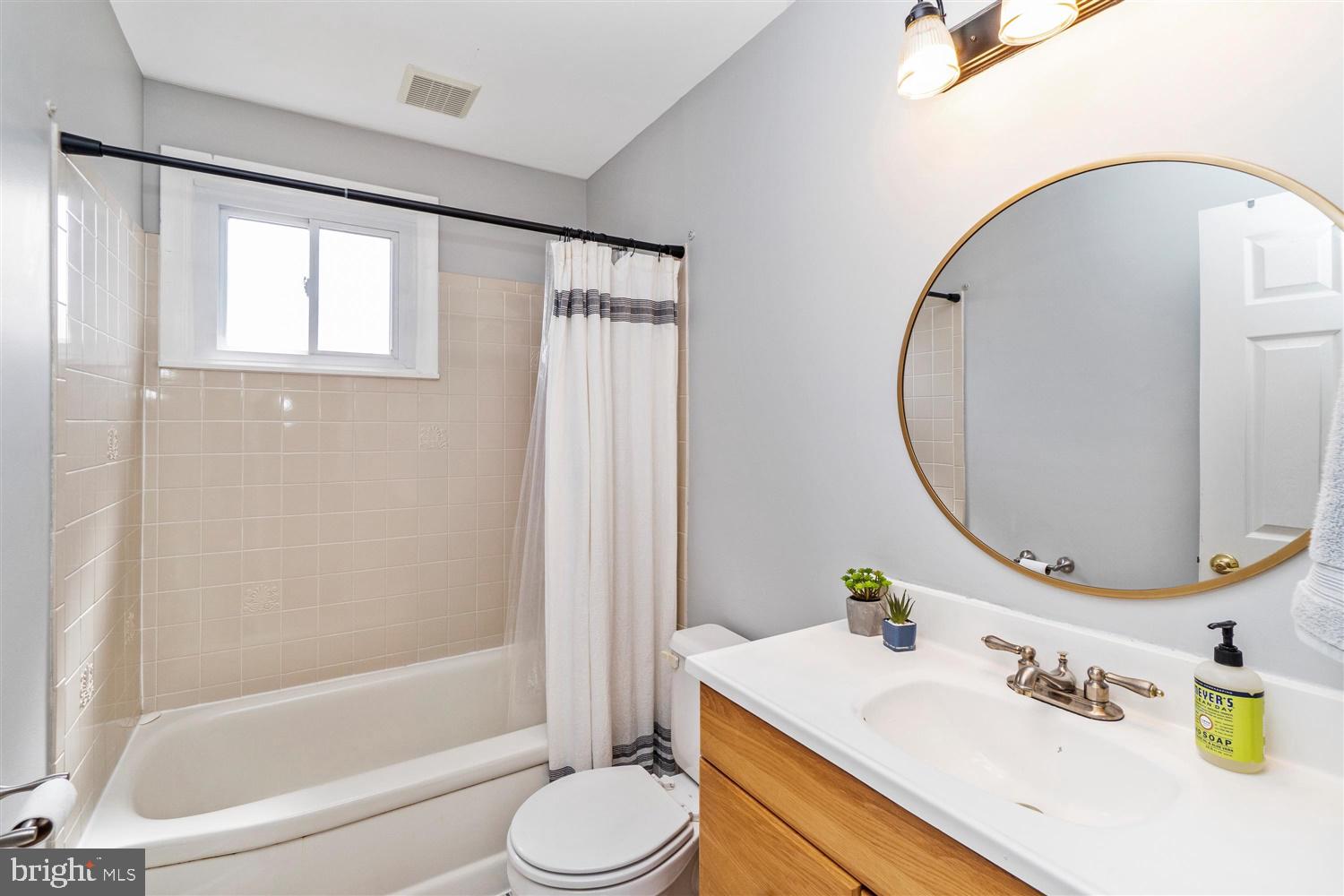 607 Olesmont Road Baltimore, MD 21228 - Photo 21 of 28 Gallery Image 21