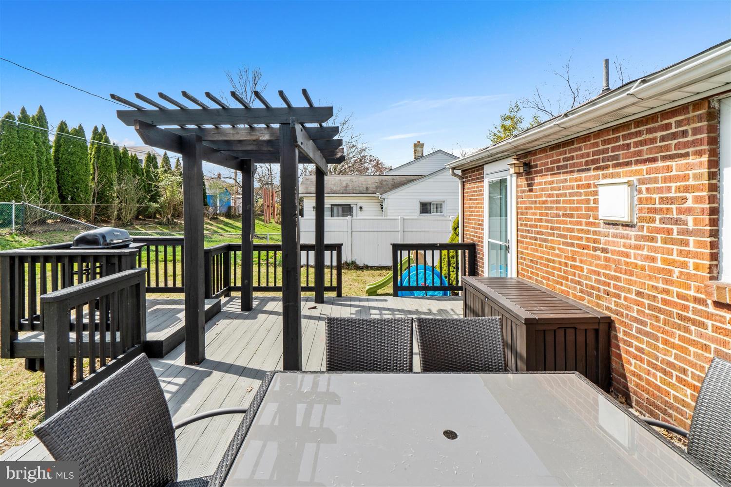 607 Olesmont Road Baltimore, MD 21228 - Photo 24 of 28 Gallery Image 24