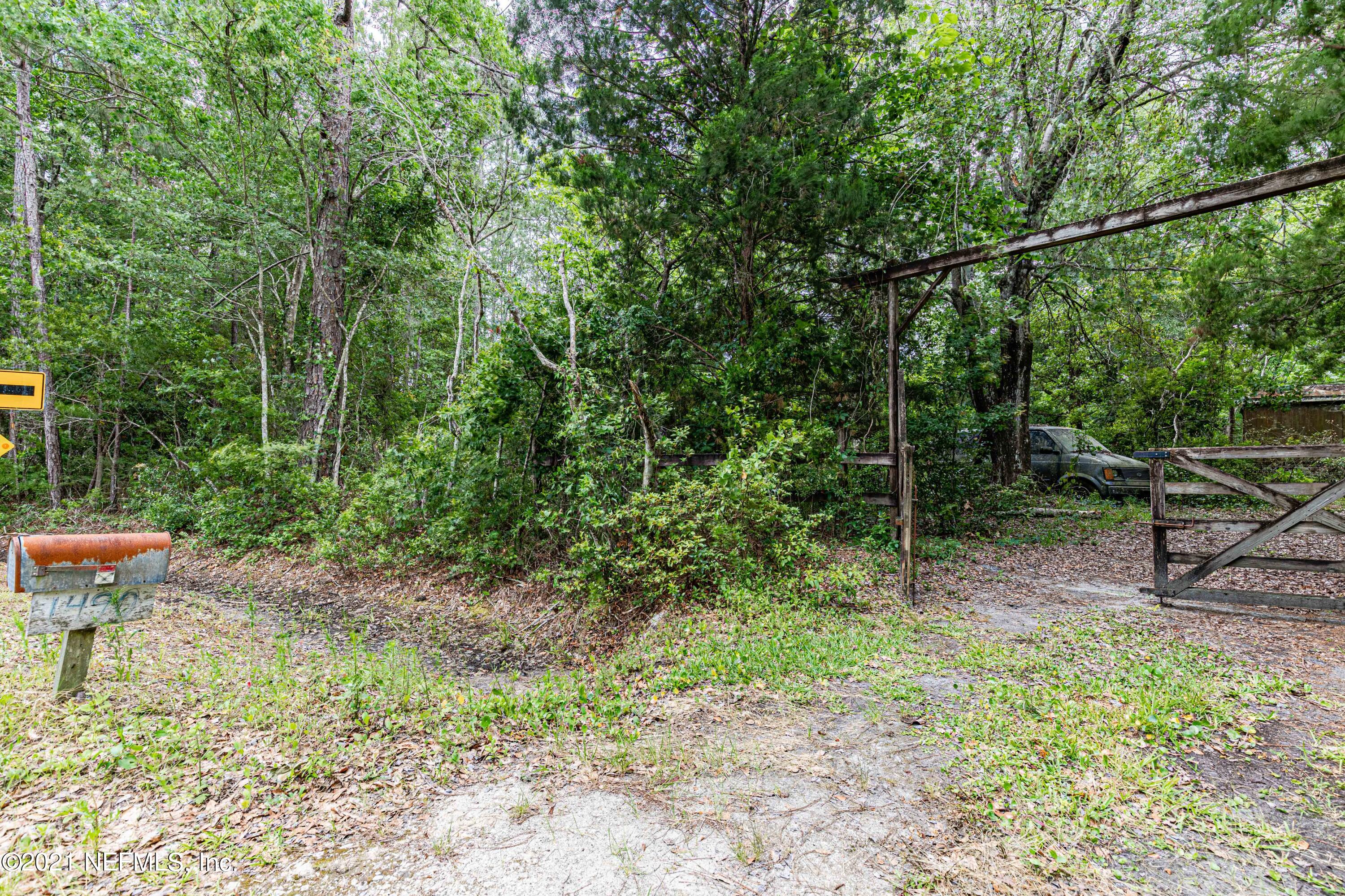 1490 Marlee Road St. Johns, FL 32259 - Photo 5 of 11 a garden view with a seating space