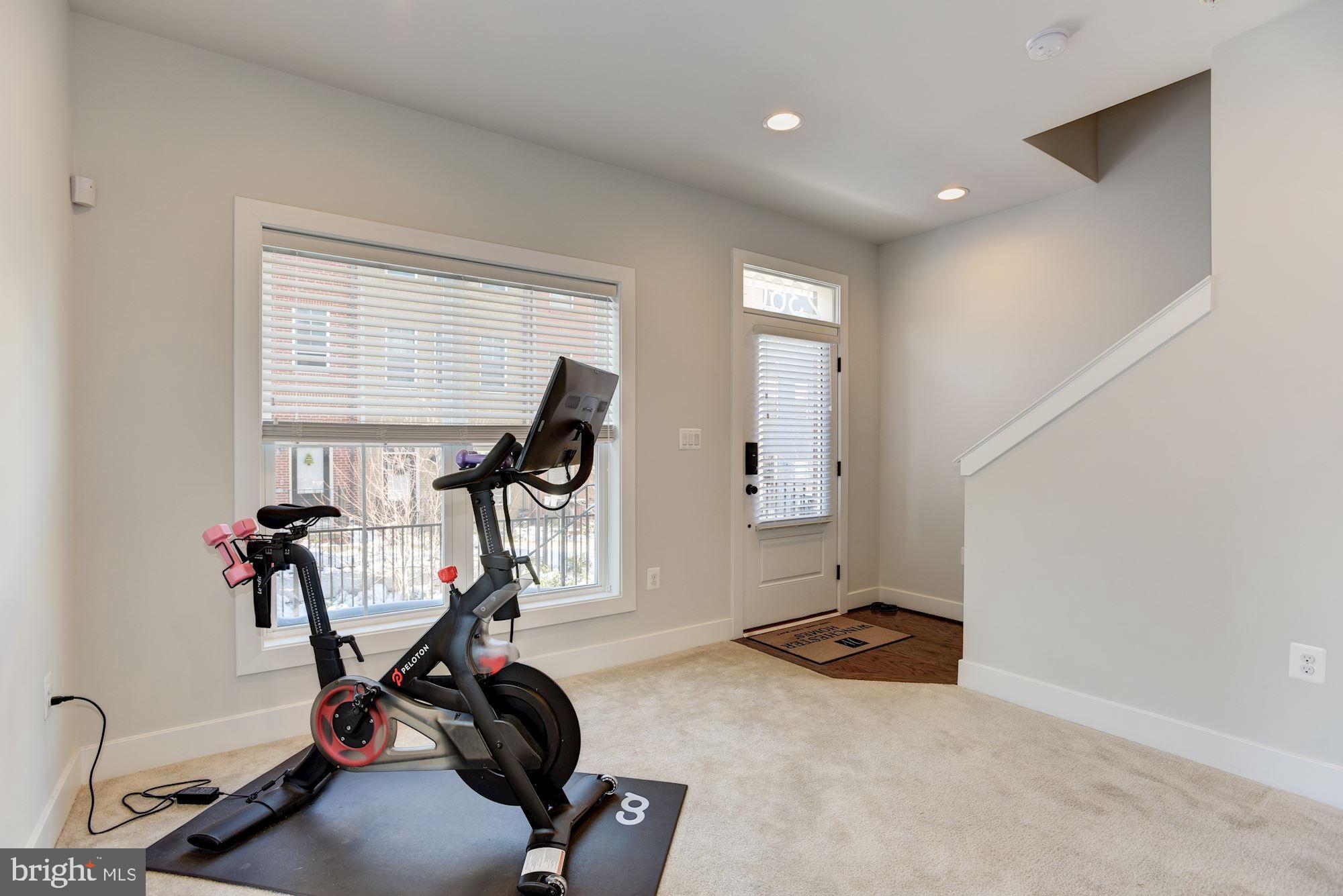 2360 Wyeth Street Silver Spring, MD 20906 - Photo 15 of 34 Family Room