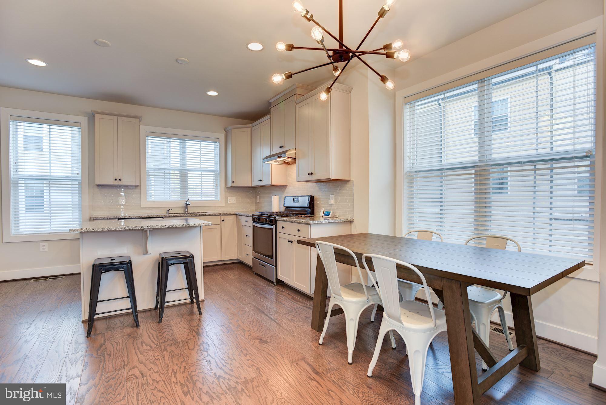 2360 Wyeth Street Silver Spring, MD 20906 - Photo 6 of 34 Kitchen | Dining Room