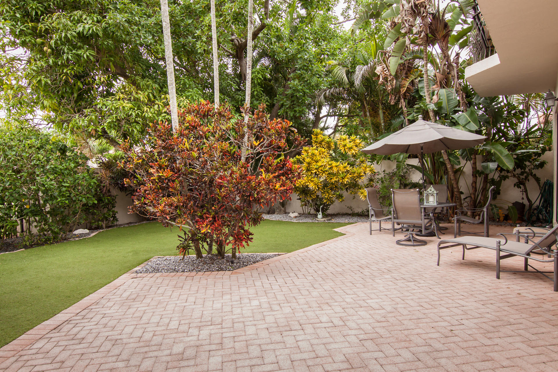 23029 Via Stel Boca Raton, FL 33433 - Photo 5 of 18 20