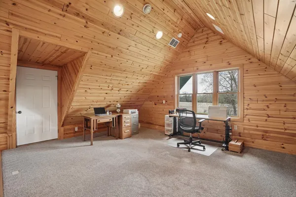 $899,999 | 9966 80th Street Southwest, Howard Lake, MN 55349