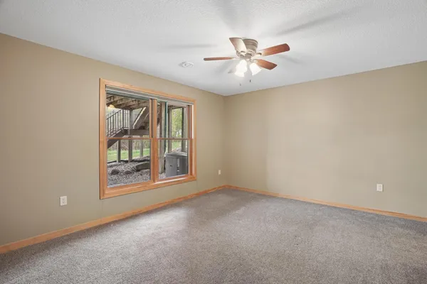 $899,999 | 9966 80th Street Southwest, Howard Lake, MN 55349