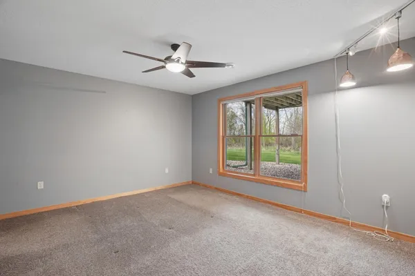 $899,999 | 9966 80th Street Southwest, Howard Lake, MN 55349