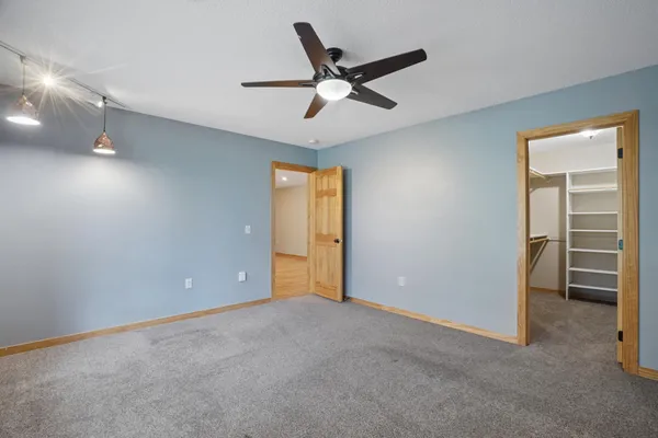 $899,999 | 9966 80th Street Southwest, Howard Lake, MN 55349