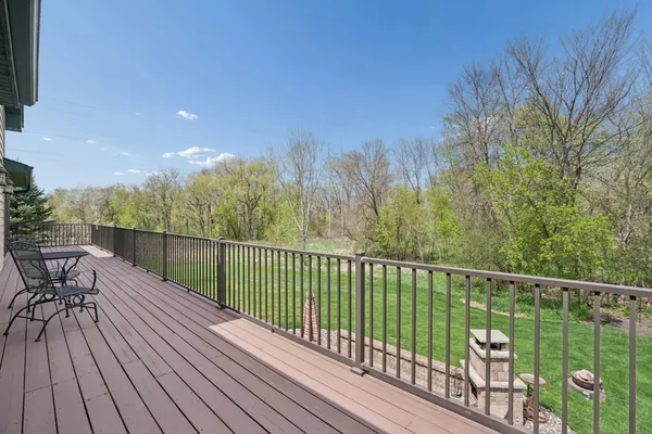 $899,999 | 9966 80th Street Southwest, Howard Lake, MN 55349