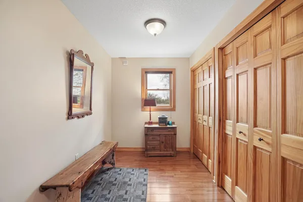 $899,999 | 9966 80th Street Southwest, Howard Lake, MN 55349