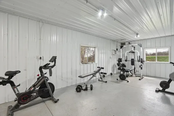$899,999 | 9966 80th Street Southwest, Howard Lake, MN 55349