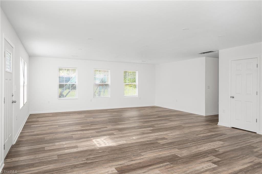 121 Mathis Street Jonesville, NC 28642 - Photo 18 of 32