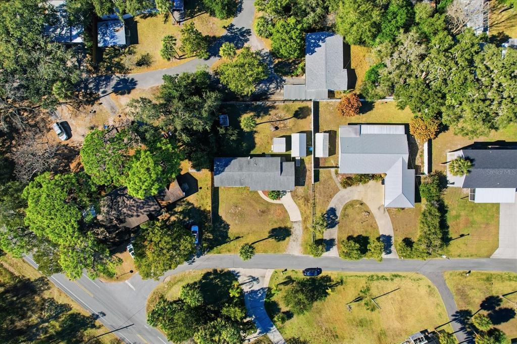 1050 North Midiron Point Crystal River, FL 34429 - Photo 43 of 57 an aerial view of residential house with yard and swimming pool