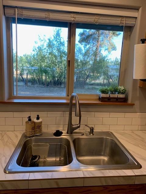 19322 Galen Road Bend, OR 97702 - Photo 11 of 26 8