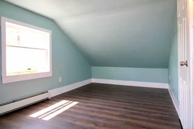 $1,900 | 12 Robinson Street, Unit 2, Stonington, CT 06379