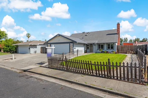 $585,000 | 443 Hartwick Lane, Fairfield, CA 94533