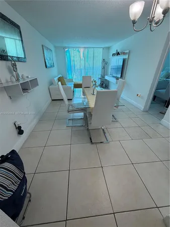 $1,850 | 1805 Sans Souci Boulevard, Unit 320, North Miami, FL 33181