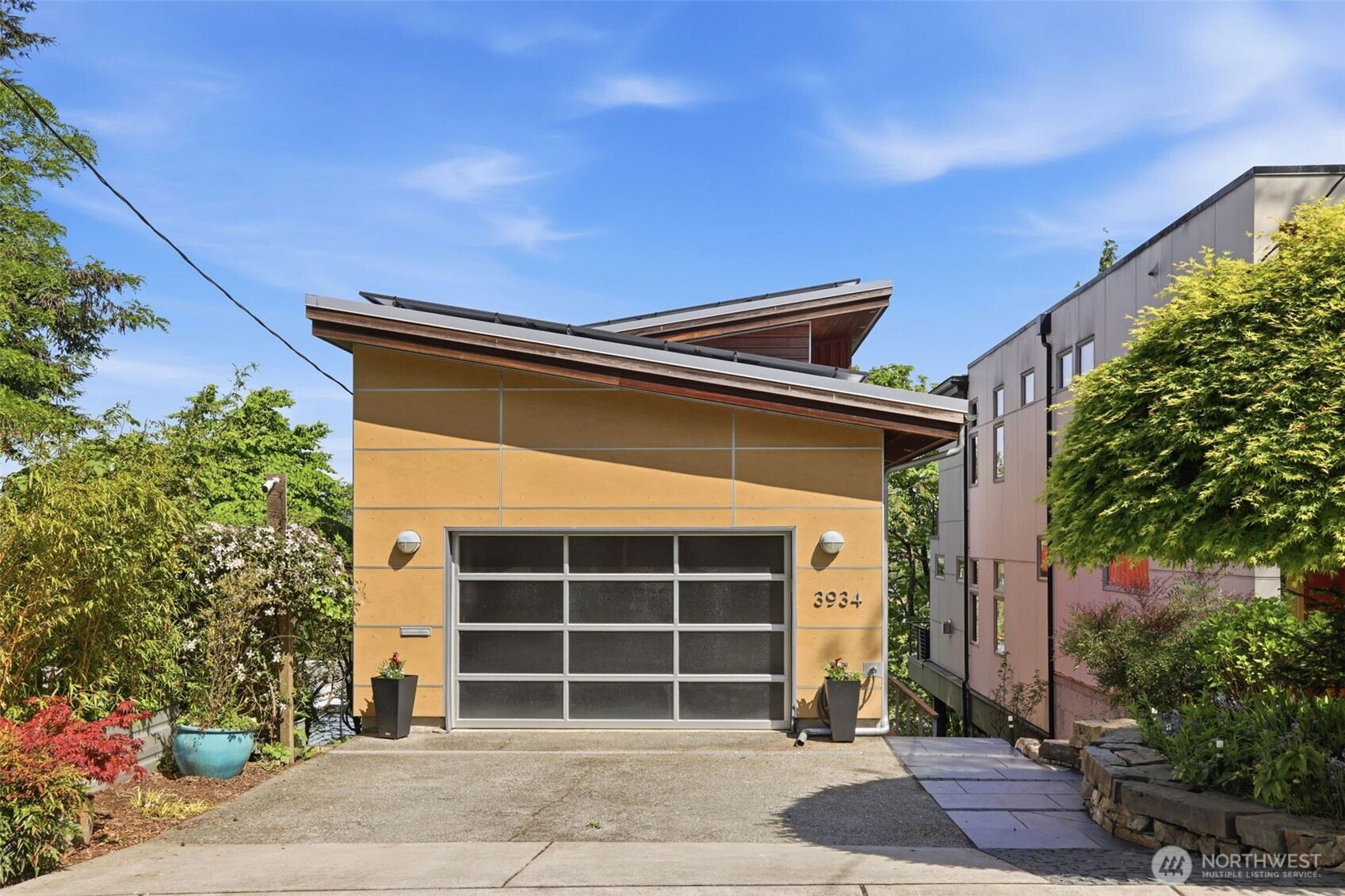 3934 South Americus Street Seattle, WA 98118 - Photo 1 of 39