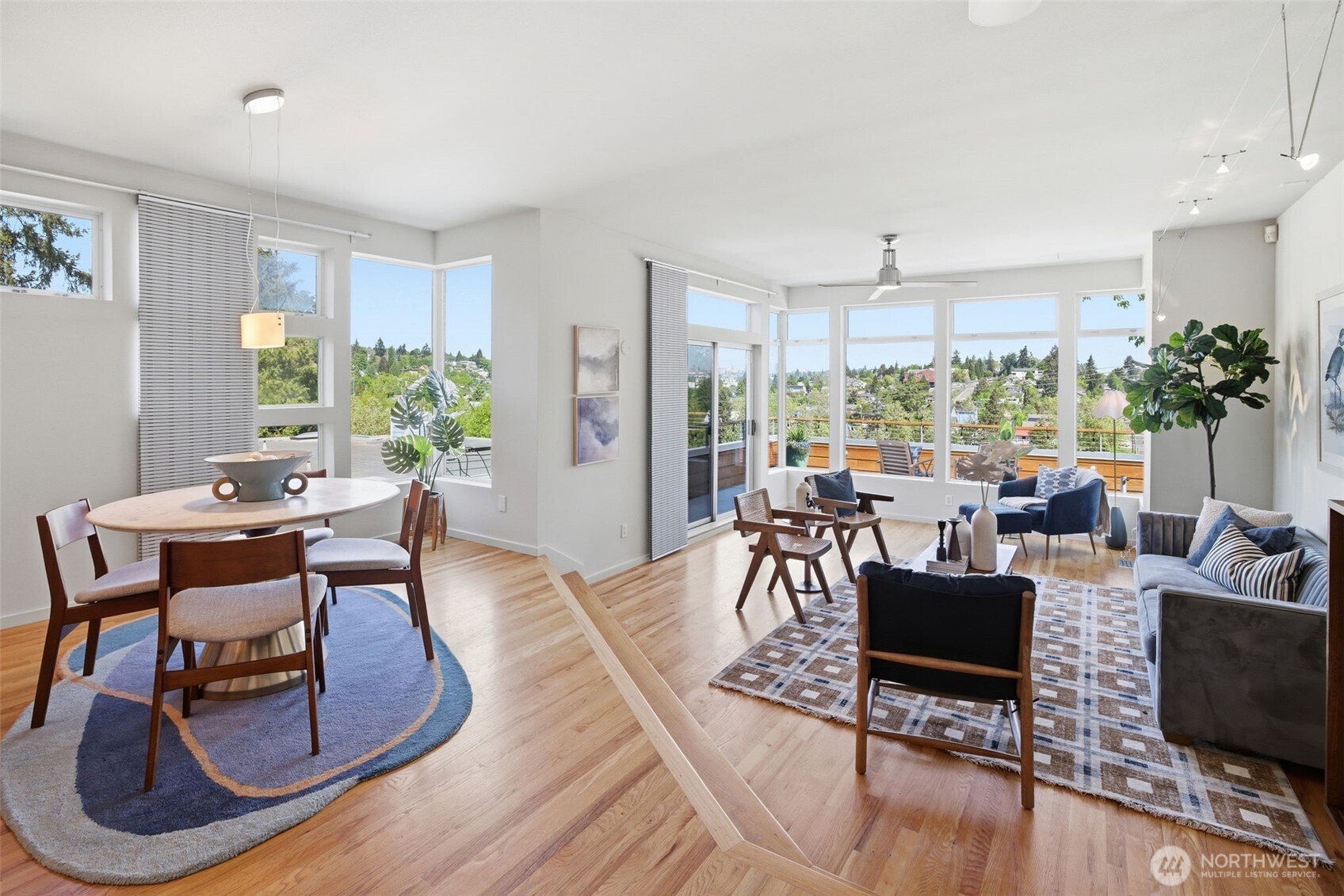 3934 South Americus Street Seattle, WA 98118 - Photo 13 of 39
