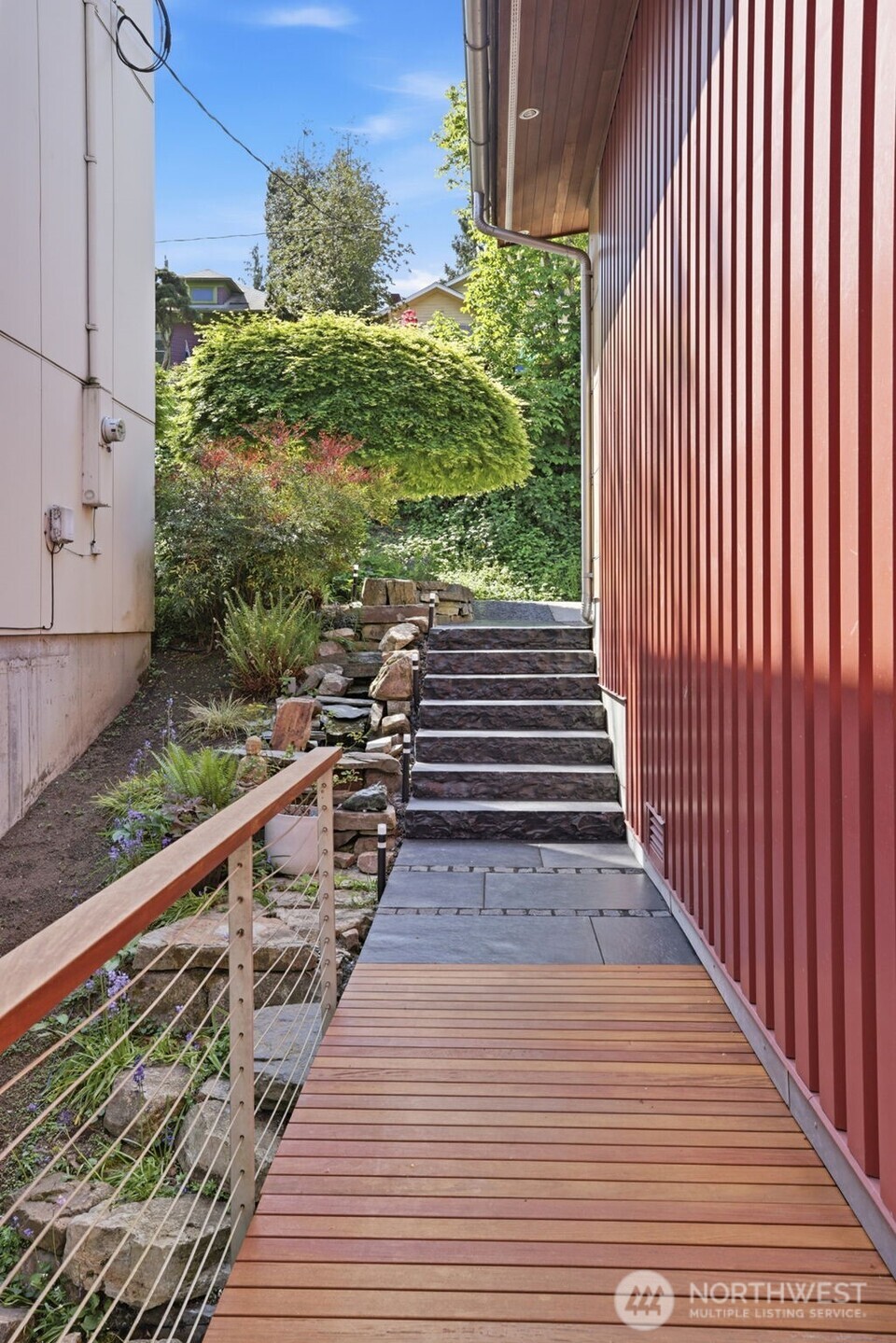 3934 South Americus Street Seattle, WA 98118 - Photo 3 of 39
