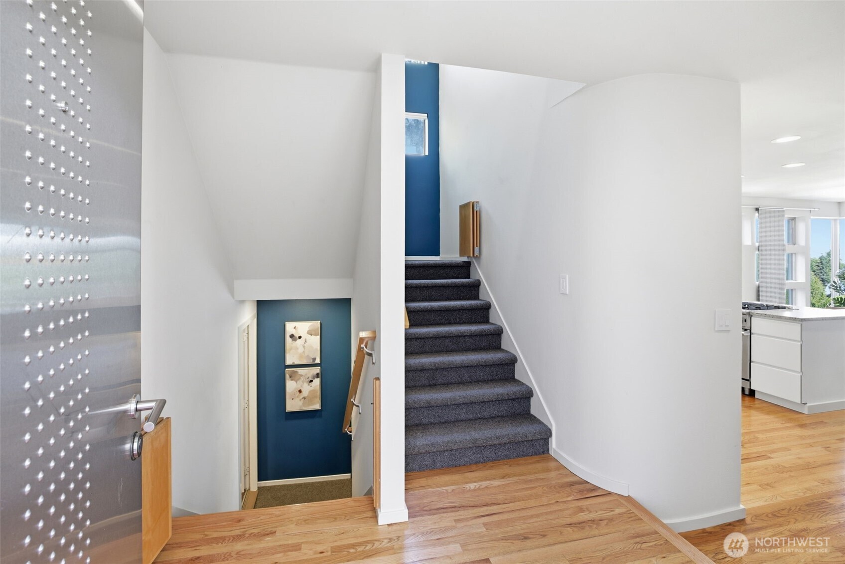 3934 South Americus Street Seattle, WA 98118 - Photo 4 of 39
