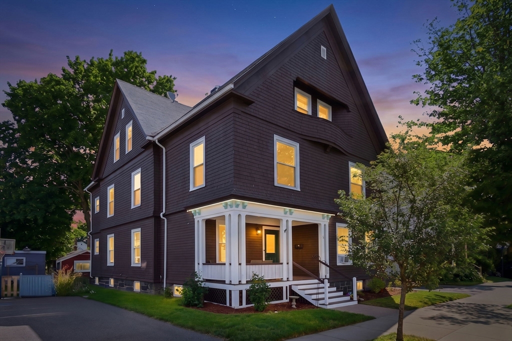 32 Ocean Street Beverly, MA 01915 - Photo 2 of 34