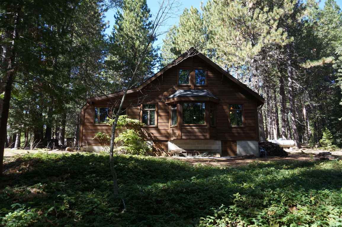 2834 South Old Stage Road Mount Shasta, CA 96067 - Photo 2 of 42 Gallery Image 2