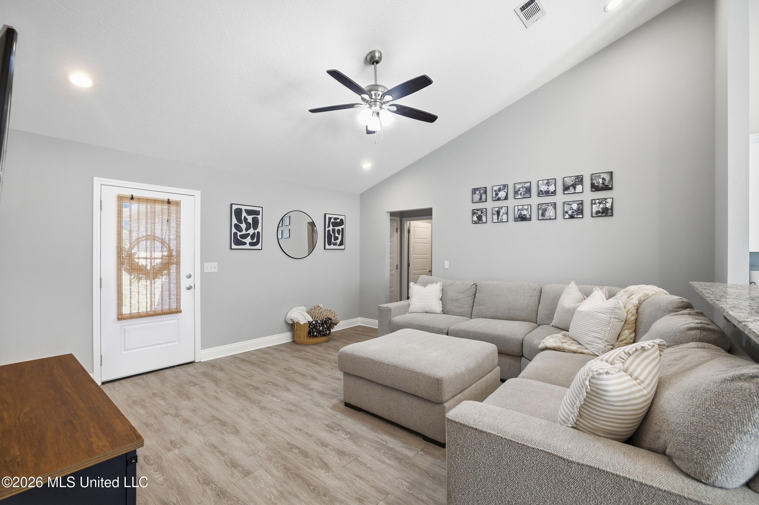 47 Summit View Drive Perkinston, MS 39573 - Photo 5 of 30 12_r6__0990