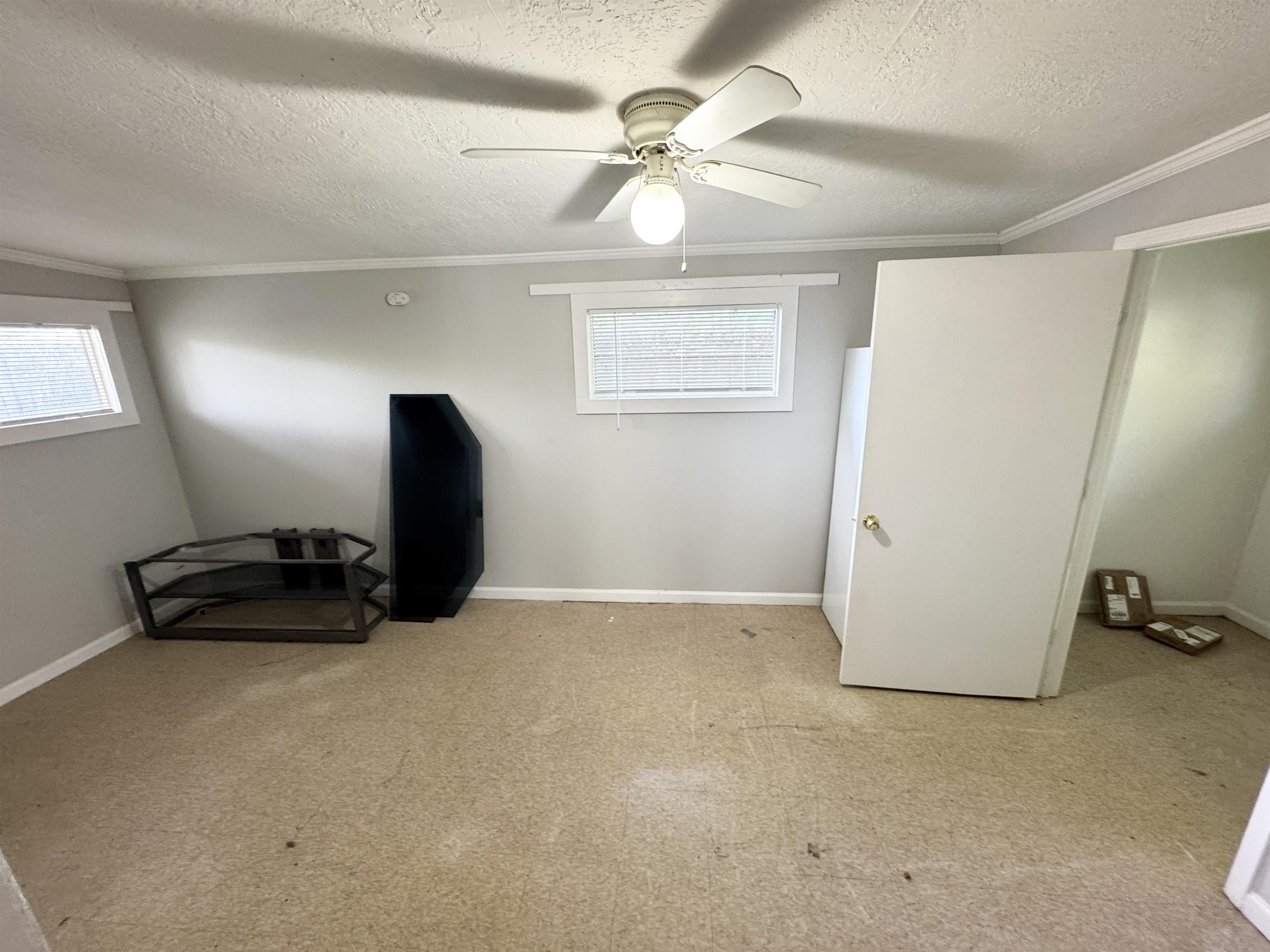 1349 Longcrest Road Memphis, TN 38109 - Photo 5 of 15