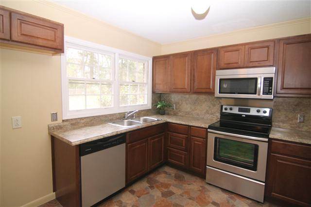 1000 Oak Drive Pendleton, SC 29670 - Photo 3 of 13 Gallery Image 3