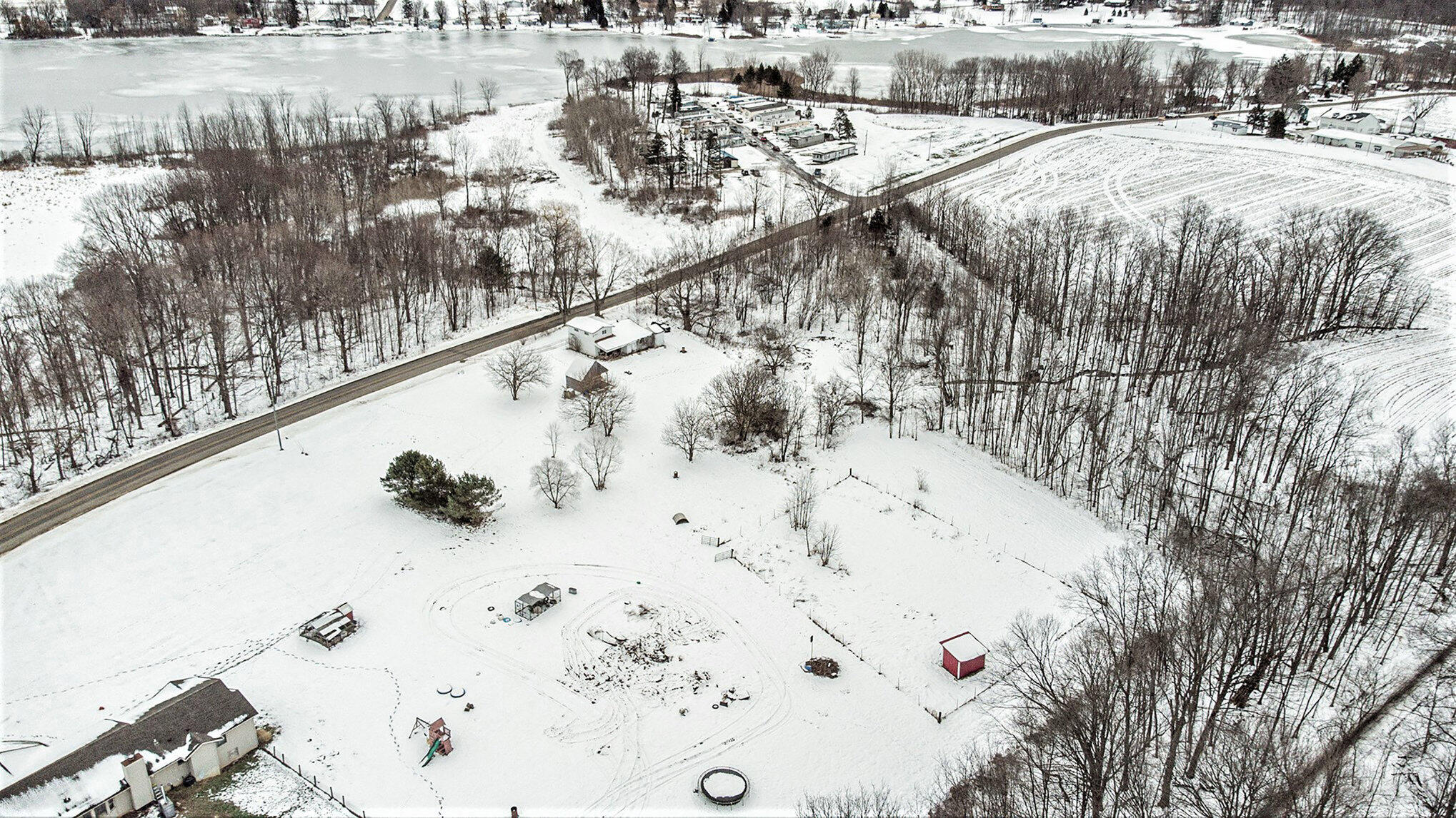 48170 Rush Lake Road Hartford, MI 49057 - Photo 19 of 28 010_dji_0124_412
