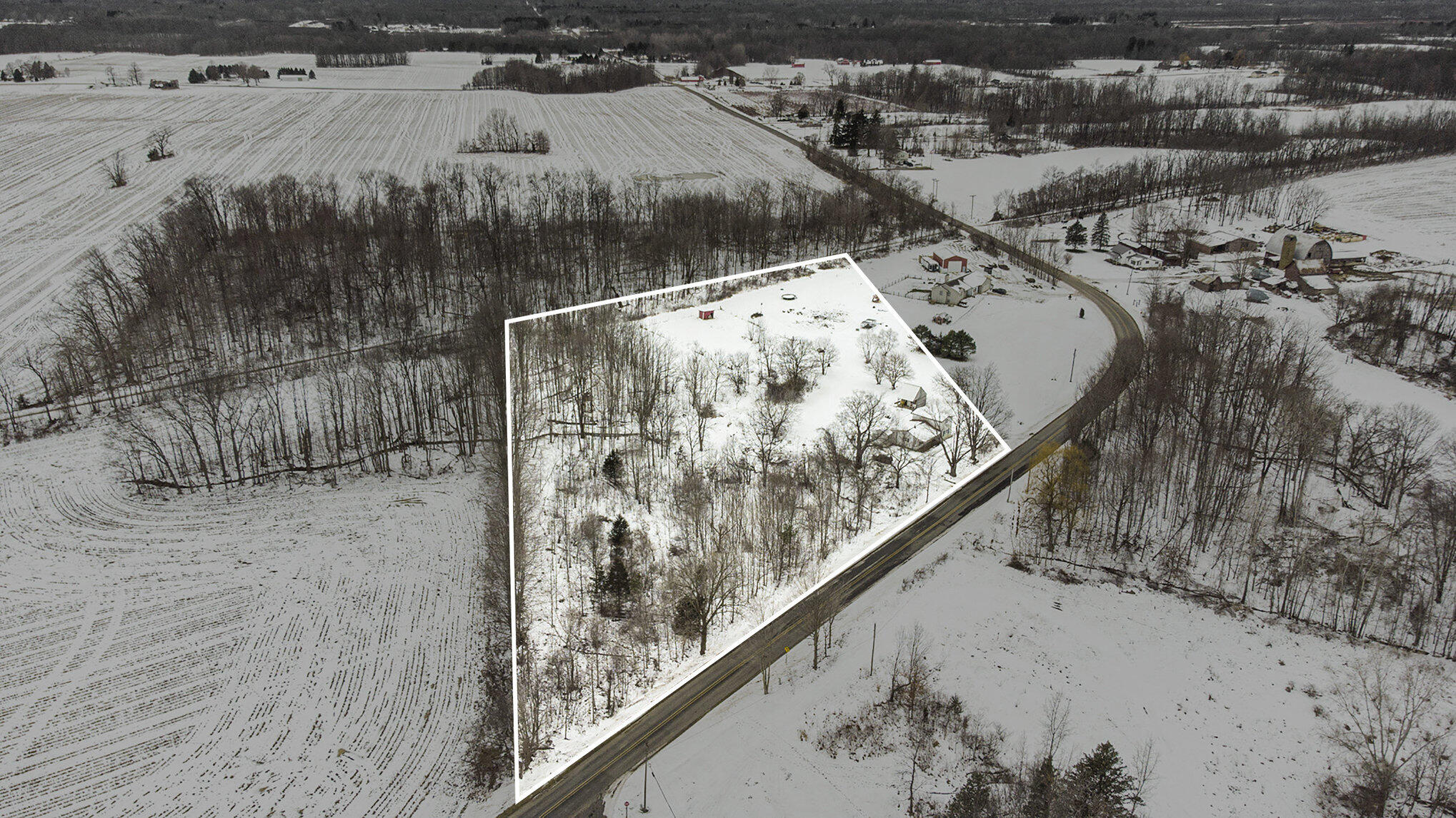 48170 Rush Lake Road Hartford, MI 49057 - Photo 2 of 28 016_dji_0110_24