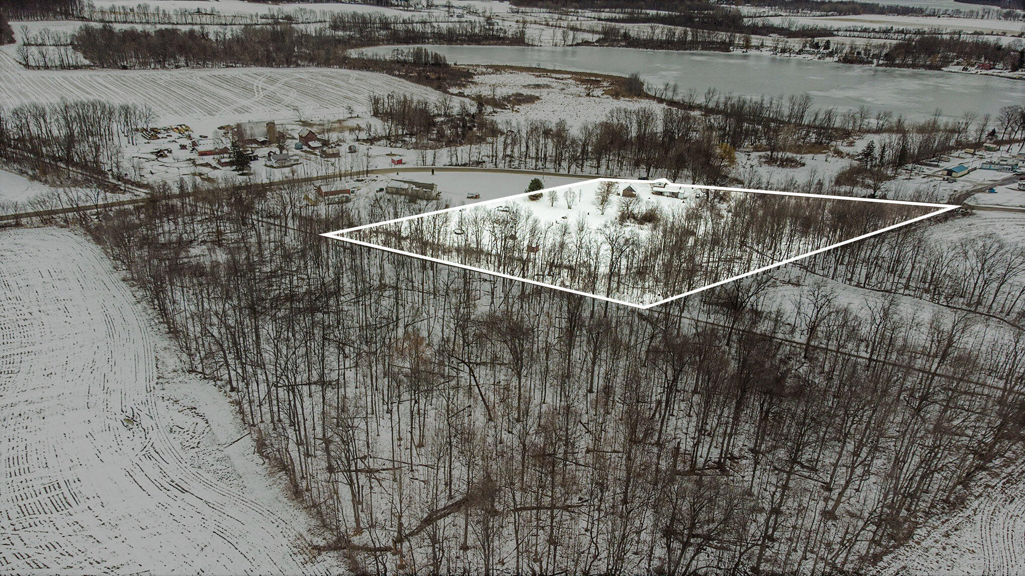 48170 Rush Lake Road Hartford, MI 49057 - Photo 3 of 28 018_dji_0113_738