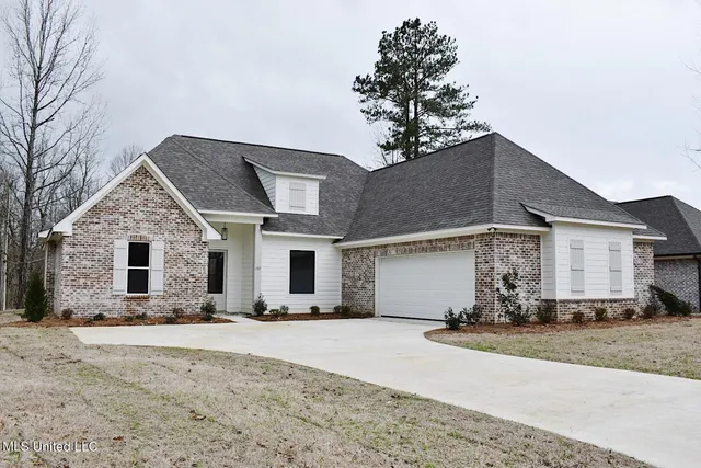 $455,000 | 131 Salus Bend, Clinton, MS 39056