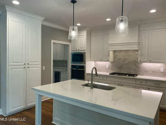 $455,000 | 131 Salus Bend, Clinton, MS 39056