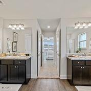 6259 Roxanne Way Biloxi, MS 39532 - Photo 14 of 25 Master Bath