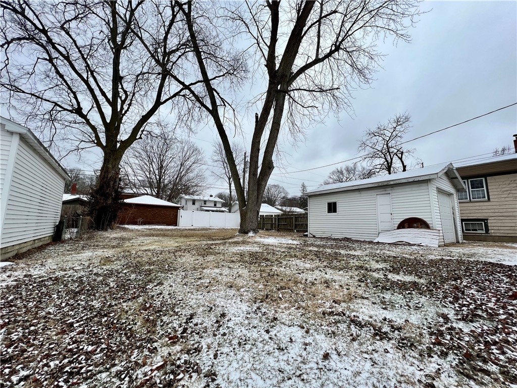 220 South Dennis Avenue Decatur, IL 62522 - Photo 23 of 23